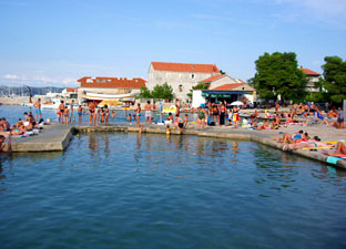 Zdrače - Betina